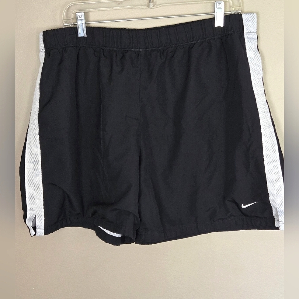 Women's‎ Vintage 90's Nike Performance Mesh Lined Shorts, Size XL